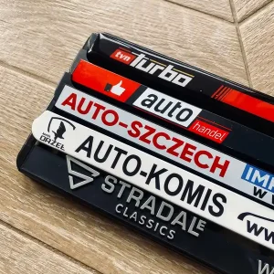 Wysoka jakość Ramka tablicy rejestracyjnej MMT A109 001 MAMMOOTH