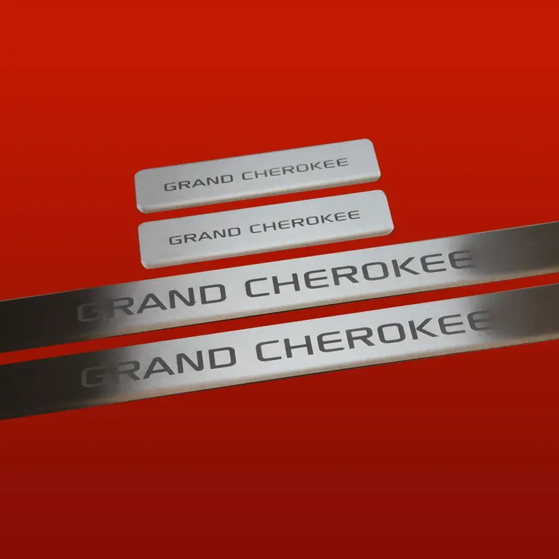 Autentyczny JEEP GRAND CHEROKEE MK3 WK Nakładki progowe, wykończenie matowe, stal nierd