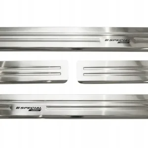 Nakładki ochronne na progi listwy progowe do OPEL ASTRA J 2012-2018 SEDAN Premium