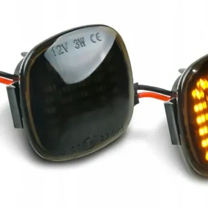 2x KIERUNKOWSKAZ MIGACZ DYNAMICZNY SKODA FABIA 1 2 OCTAVIA 1 RAPID ROOMSTER Nowość