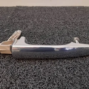 Wysoka jakość Lancia Phedra Monovolume 2.2 JTD 16V (DW12TED4(4HW)) Door Handle Outer Left (OEM 1487229077GH )