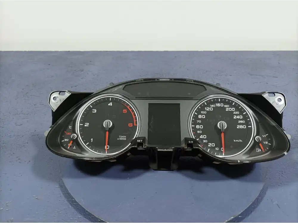 AUDI A4 B8 LIFT 2.0 TDI 143 KM ZEGARY LICZNIK DIESEL EU 8K0920931J Niska cena