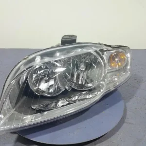 AUDI A4 B7 REFLEKTOR LAMPA PRZÓD PRZEDNIA PRAWA EU Autentyczny