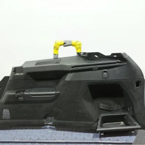 VOLVO XC90 II TAPICERKA BOCZEK BAGAŻNIKA PRAWY 7 MIEJSC 39825780 Oferta limitowana