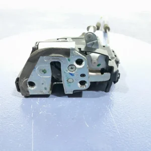 Wysoka jakość TOYOTA COROLLA XII E21 ZAMEK DRZWI TYŁ PRAWY 4 PIN EU