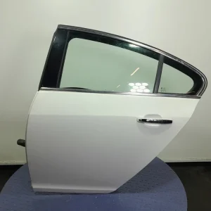 Autentyczny OPEL INSIGNIA A LIFTBACK DRZWI TYŁ LEWE TYLNE Z40R