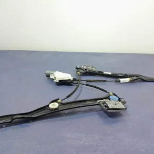 AUDI A5 8T SPORTBACK PODNOŚNIK SILNICZEK SZYBY TYŁ PRAWY 8T8839462B Bezpieczna płatność