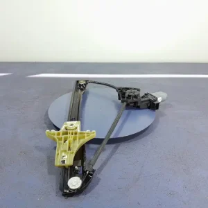 VW AMAROK I DOUBLE CAB 5D PODNOŚNIK SILNICZEK SZYBY PRZÓD PRAWY 2H0837402H Tylko dziś